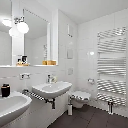 Design With Balcony And In Location Hotel